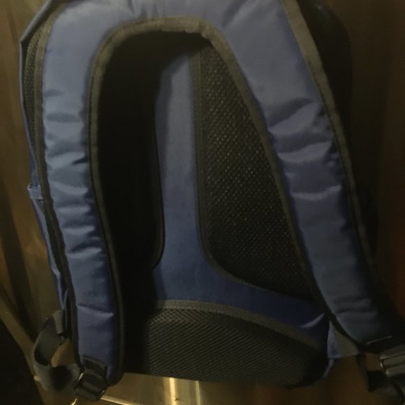 🇺🇸🍎Captain America Backpack  - 188 $25 FIRM - Picture 4 of 5